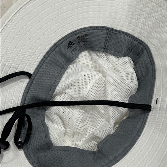 Adidas Victory Bucket Hat - Picture 4 of 4
